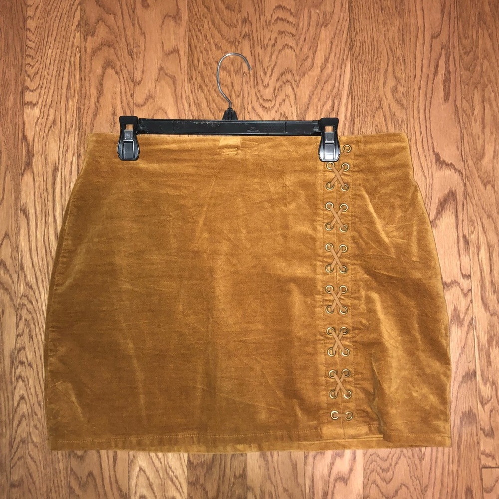 Plus size tan lace up skirt